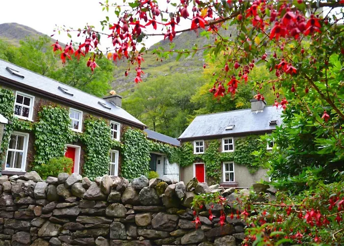 Delphi Lodge