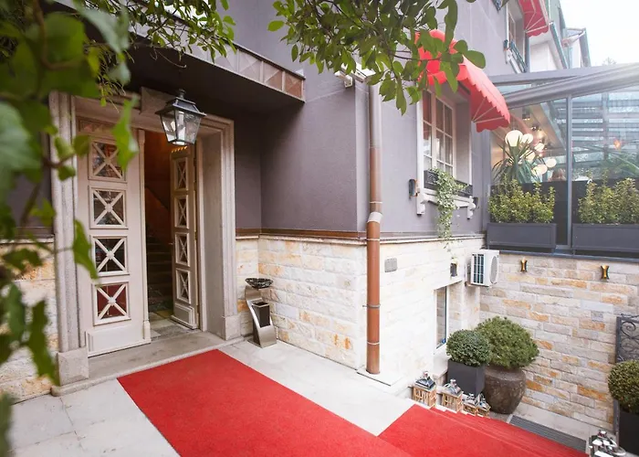 Eclat Boutique Hotel