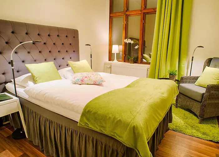 H5 Hotel