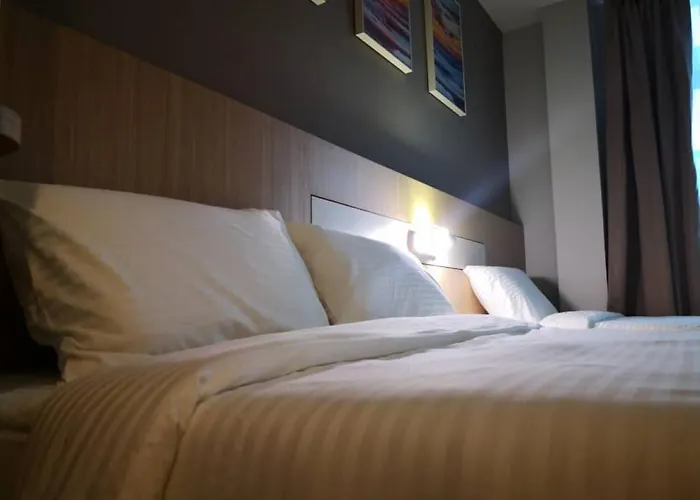 Walk In Hotel
