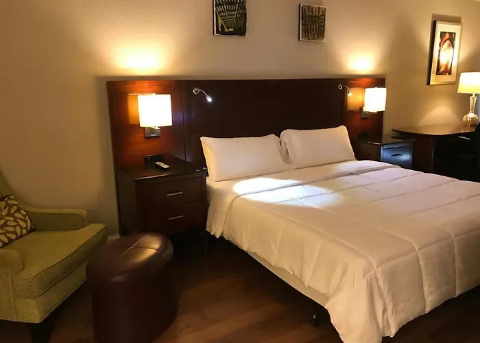 Stratus Suites Boutique Hotel