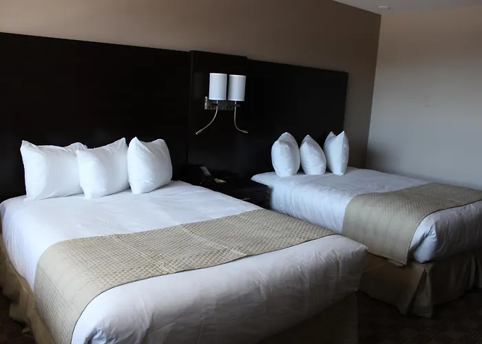 Days Inn & Suites By Wyndham North Bay Downtown