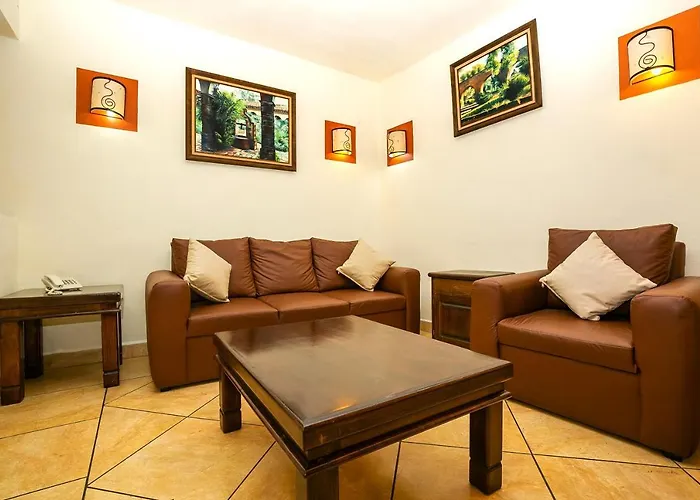 Hotel Casa Del Virrey & Suites