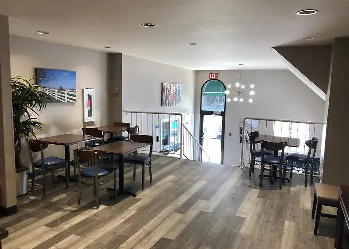 Dupont Suites - Louisville