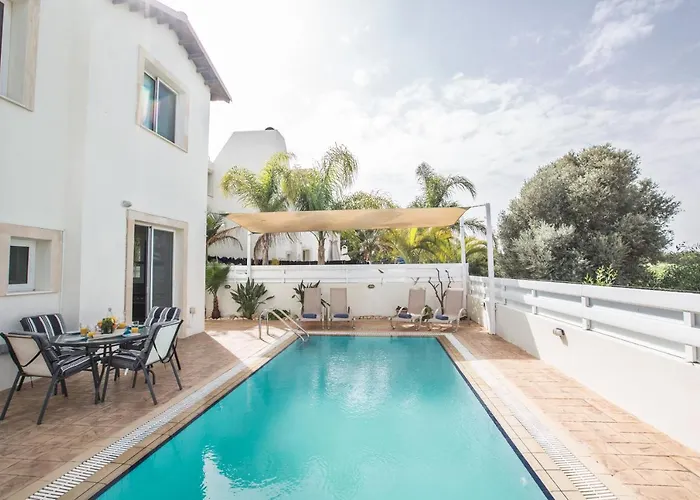 Katerina Luxury Villas