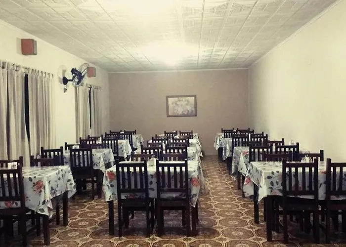 Hotel Pousa La